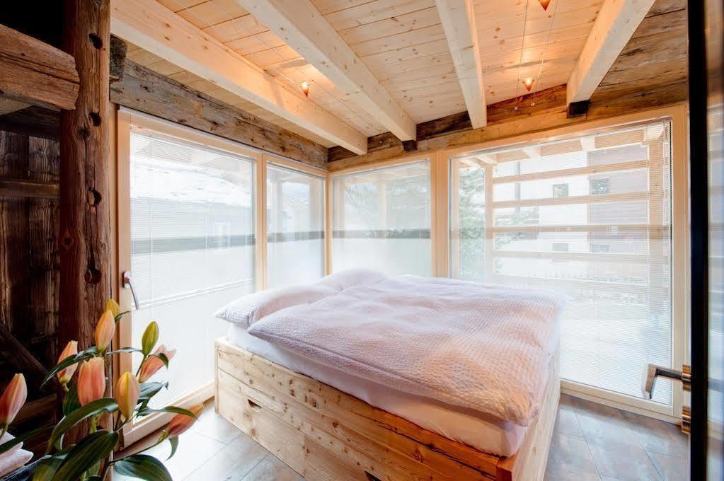 Chalet Schwalbennest Церматт Экстерьер фото